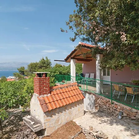 Blossom - Four Bedroom With Outdoor Pool And Jacuzzi - St Semesterbostad Supetar