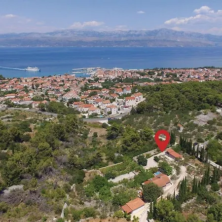 Blossom - Four Bedroom With Outdoor Pool And Jacuzzi - St Semesterbostad *